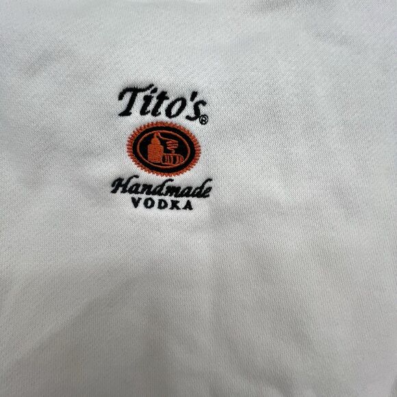 Titos Vodka Embroidered Pullover Crewneck Sweatshirt Sz M Holiday Ugly Christmas - Picture 7 of 13
